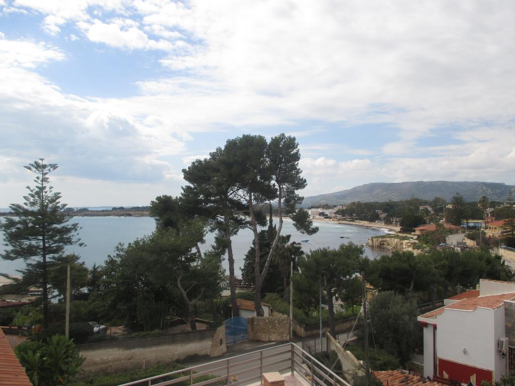 Orizzonte Mare Villa Fontane Bianche Room photo