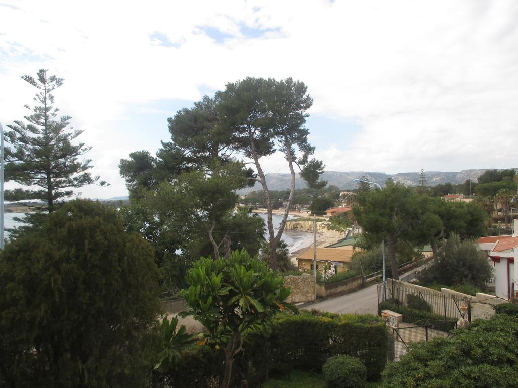 Orizzonte Mare Villa Fontane Bianche Room photo